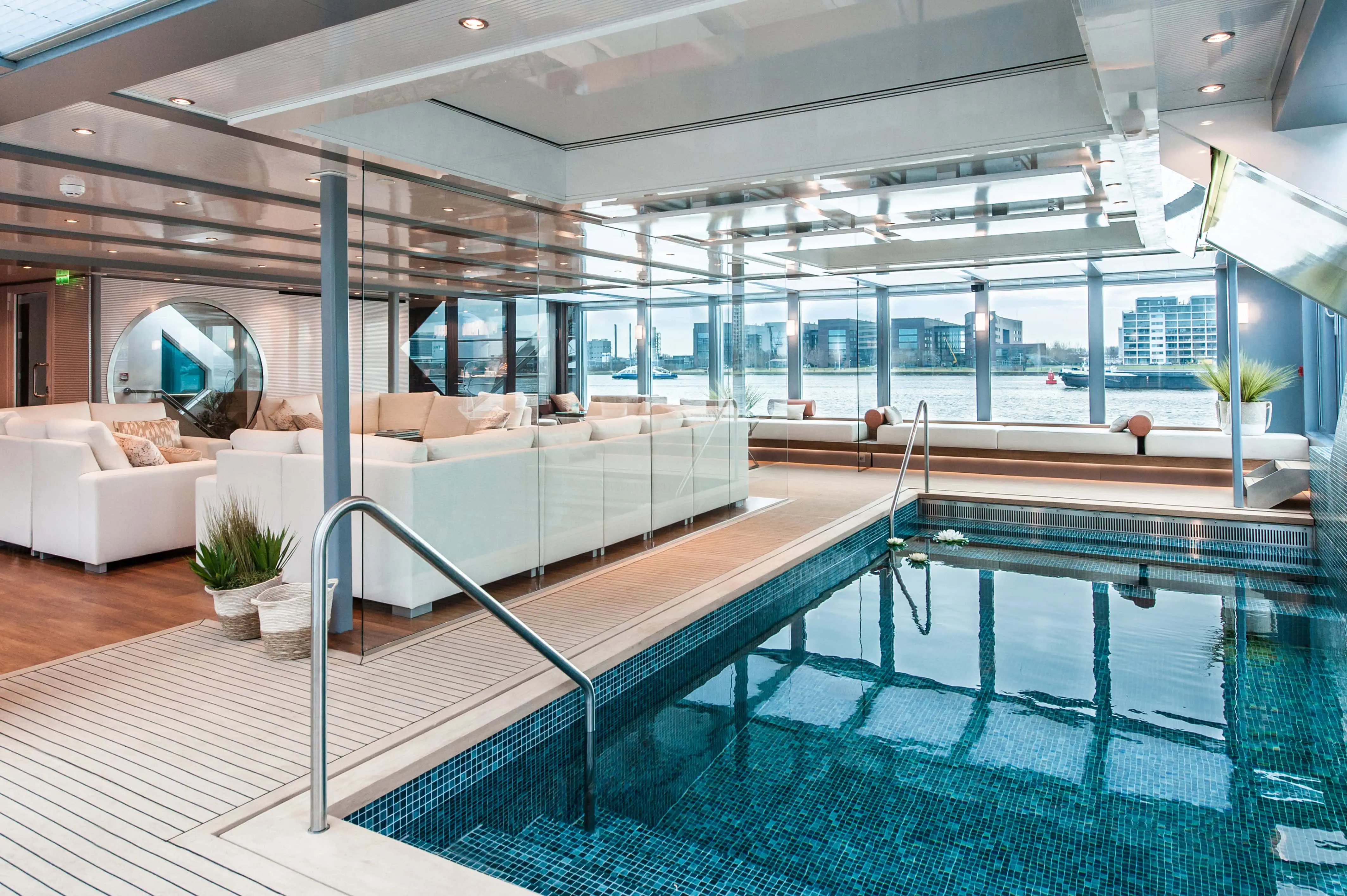 flusskreuzfahrtschiff chartern