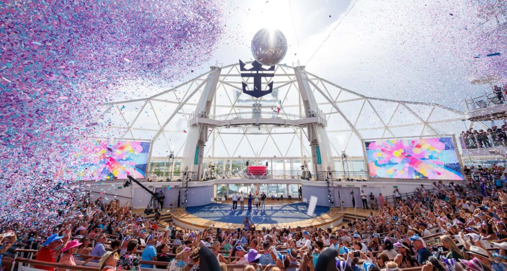 Rent a private island with OceanEvent - Ships with up to 2800 cabins