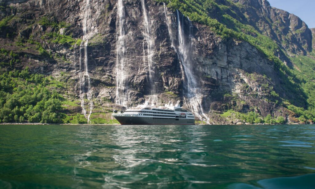 Group Cruise with OceanEvent