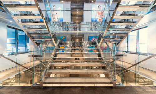 Exclusive Charter of Emerald Sakara | Exclusively with OceanEvent