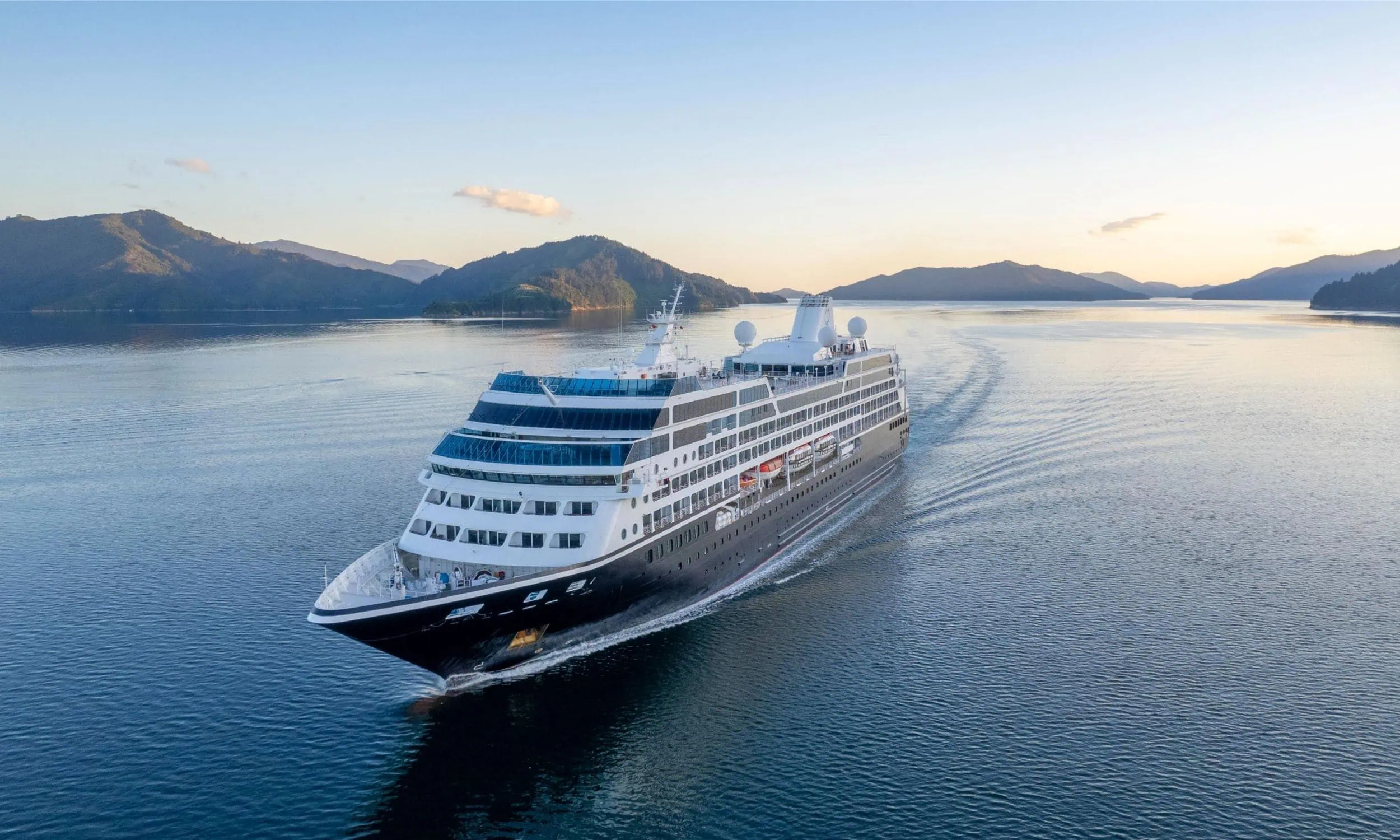 From Athens to the Aegean: A Unique Corporate Retreat Experience at Sea