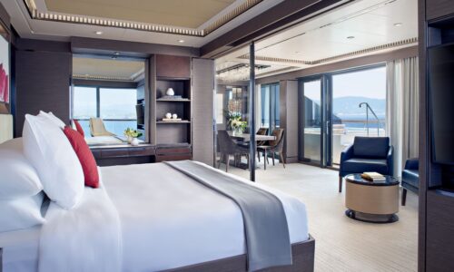 Charter a Luxury Discovery Yacht | With OceanEvent