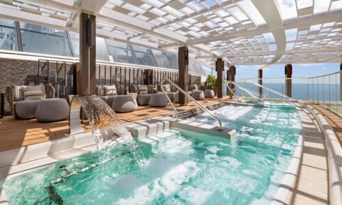 Kreuzfahrtschiff fuer bis zu 1200 Gaeste chartern bei OceanEvent