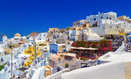 Kreuzfahrtschiff fuer bis zu 1200 Gaeste chartern bei OceanEvent