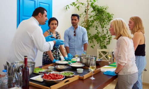 Kreuzfahrtschiff fuer bis zu 1200 Gaeste chartern bei OceanEvent