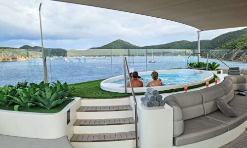 Exclusive Charter of Emerald Sakara | Exclusively with OceanEvent